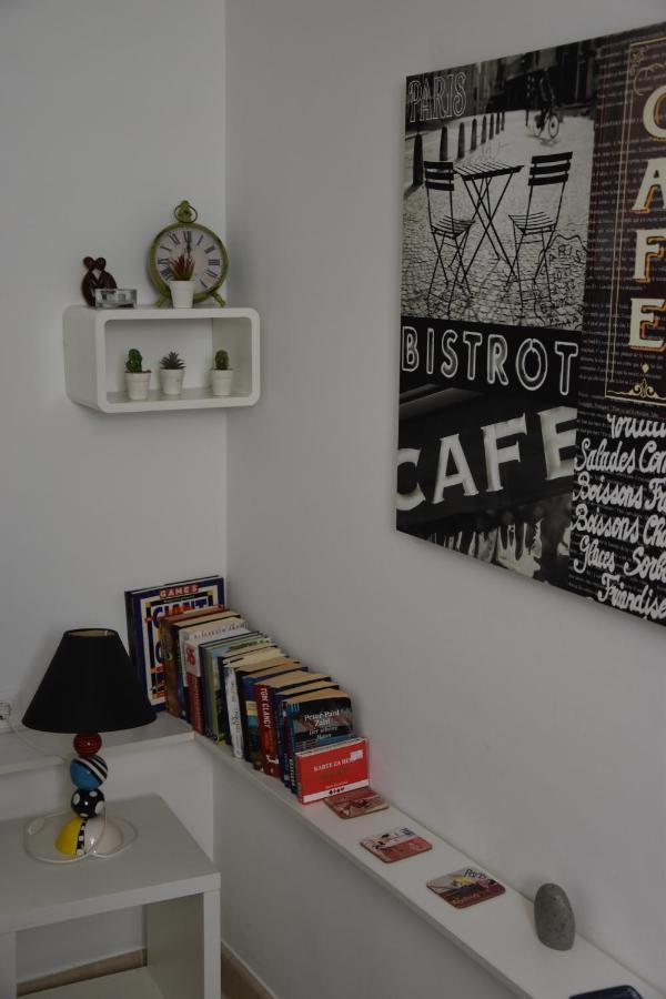 Apartment Paris Njivice Esterno foto